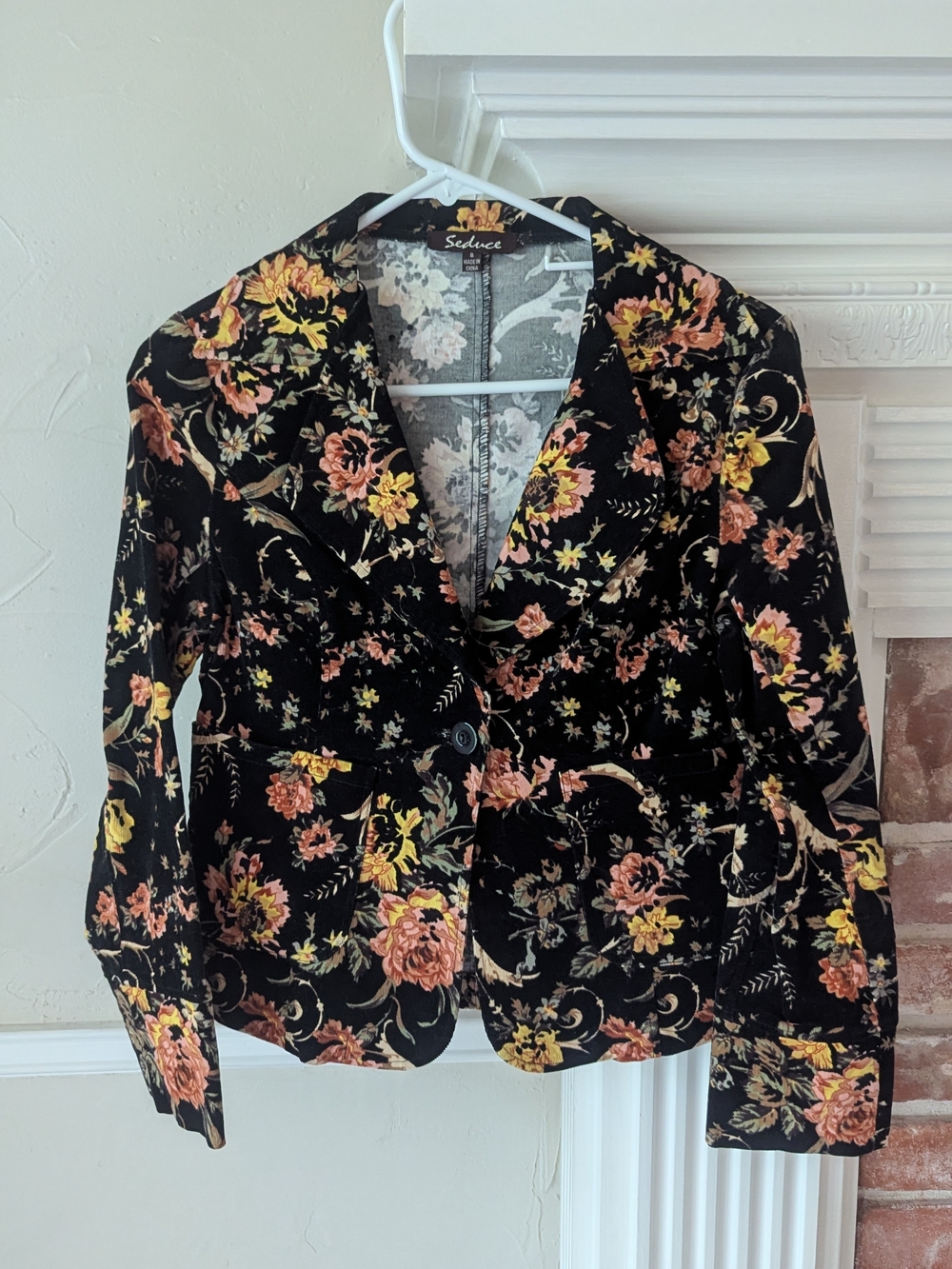 Seduce | Velvet Floral Blazer